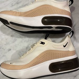 Women’s Nike air max
